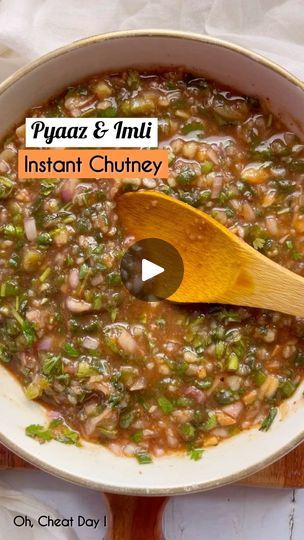 Imli Chutney Recipes, Amritsari Kulcha, Tamarind Water, Dishes Recipe, Black Salt, Healthy Homemade Recipes, Cheat Day, Mashed Potato, Coriander Leaves