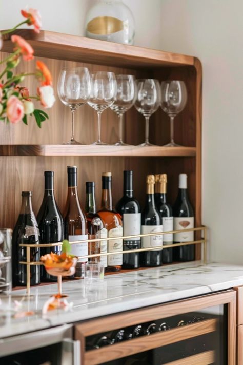 Transform your home with these 5 Home Bar Decor I deas for a Stylish Space – perfect for entertaining guests or enjoying a night in. Home Bar Decor Ideas, Speakeasy Room, Bar Decor Ideas, Dominican Style, Home Bar Setup, Home Bar Rooms, Balcony Bar, Bar Inspiration, Backyard Balcony