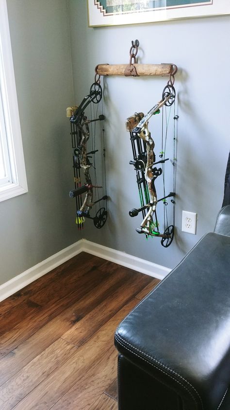 Bow hanger Diy Archery Target, Hunting Storage, Deer Hunting Decor, Crossbow Rack, Bow Hunting Gear, Hunting Crossbow, Diy Crossbow, Bow Rack, Mounted Archery