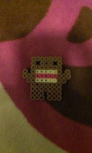 System Of A Down Perler Beads, Domo Kun Perler Beads, Perler Beads No Black, Perler Beads Y2k, Domo Pixel Art, Fuze Beads Ideas Easy, Domo Perler Beads, Punk Perler Beads, Perler Bead Patterns Scene