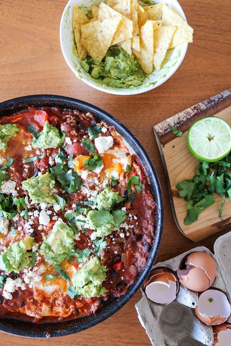 Mexican Style Shakshuka – Picot Mexican Shakshuka, Retreat Recipes, Lime Juice Recipes, Dip For Tortilla Chips, Shakshuka Recipes, Canning Diced Tomatoes, Tortilla Recipe, Breakfast Burritos, Mexican Style