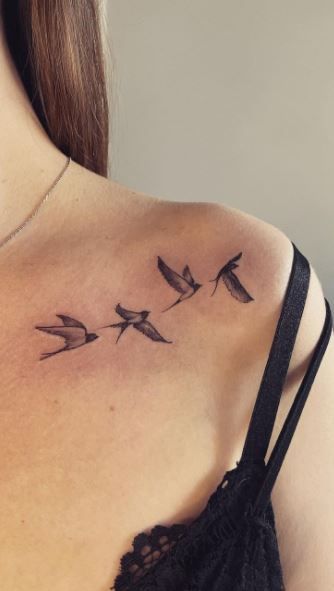 Bird Shoulder Tattoos, Ribs Tattoo, Swallow Bird Tattoos, Tiny Bird Tattoos, Bird Tattoos For Women, Flying Tattoo, Sparrow Tattoo, Bull Tattoos, Bone Tattoos