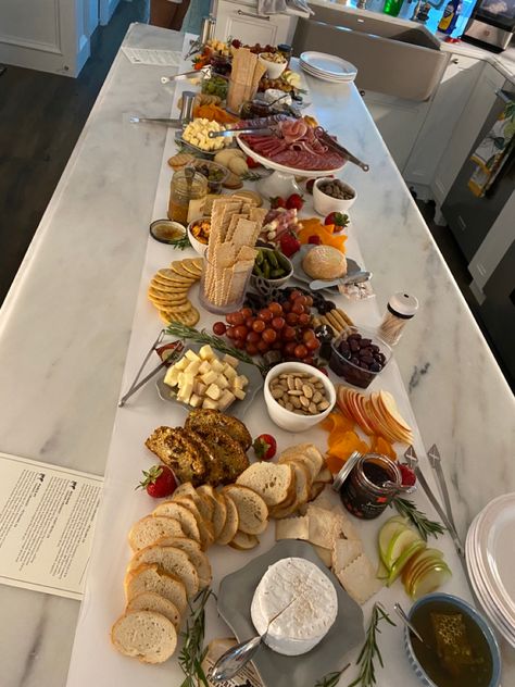 Grazing tables are perfect for summer gatherings when you don’t want to be limited to a small board. Small Gathering, Grazing Table, Summer Gathering, Grazing Tables, Cheese Board, Table Settings, Cheese