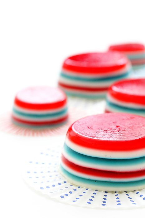 July 4th Jello Shots, 4th Of July Jello, Blue Jello Shots, Jello Shooters, Best Jello Shots, Blue Jello, Dessert Shots, Jello Shot, Jello Shot Recipes