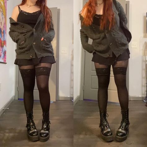 Tumblr Soft Grunge Outfits, Girly Alternative Outfits, Cozy Goth Outfit, Comfy Alt Outfits, Comfy Goth Outfits, Comfy Goth, Oki Doki, Alt Outfits, Dark Outfits