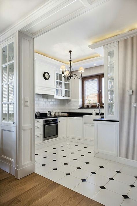 Tile To Wood Transition, Grey Kitchen Tiles, Glass Tiles Kitchen, Black Kitchen Countertops, Traditional Kitchen Island, White Subway Tile Backsplash, Black Countertops, White Tile Floor, Black And White Tiles