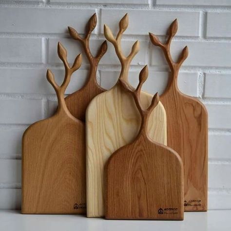 Christmas Kitchen Decor, Diy Kitchen Decor, Diy Holz, Wood Creations, Into The Woods, Wooden Crafts, Diy Hacks, Diy Wood Projects, Diy Woodworking