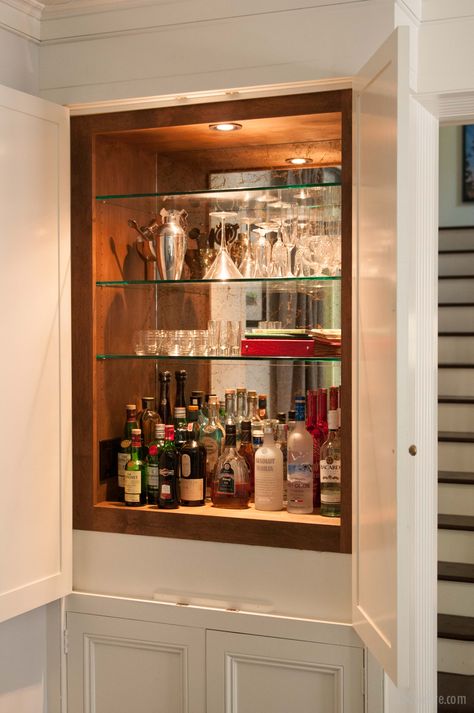 Bar Decoration Ideas, Small Bars For Home, Bar Decorations, Home Wet Bar, Home Bar Areas, Home Bar Cabinet, Home Bar Rooms, Modern Home Bar, Bar Sala