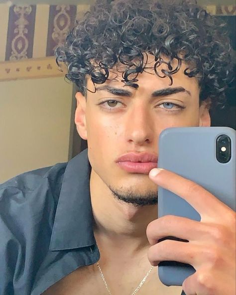 Black Hair Cuts Men, Wet Curly Hair Look, Hair Cuts Men, Wet Curly Hair, Long Curly Black Hair, New Hair Cut Style, Long Curly Hair Men, Curly Black Hair, Black Hair Cuts