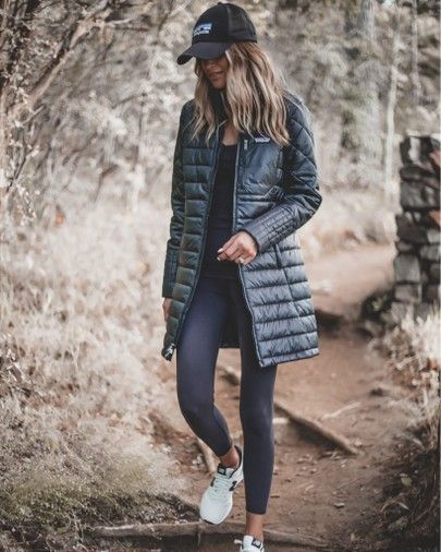 Winter Hiking Outfit Women, Outdoorsy Outfit, Pnw Style, Mountain Fashion, Sale Ends Today, Cold Weather Outfit, Outfit Invierno, Cold Weather Outfits, Athleisure Outfits