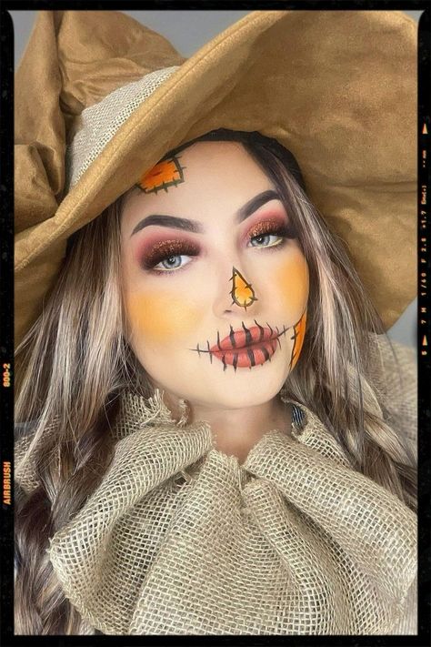 Easy Diy Scarecrow Makeup, Scarecrow And Farmer Costume, Woman Scarecrow Makeup, Scarecrow Costumes Women, Pumpkin Scarecrow Makeup, Pregnant Scarecrow Costume, Scar Crow Makeup, Scare Crow Make Up For Women, Scarecrow Makeup Pretty Easy