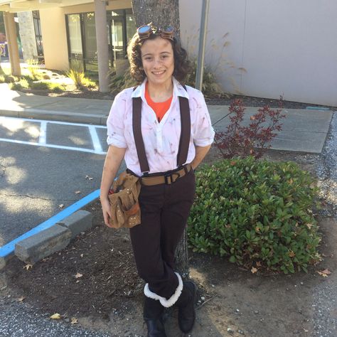 I went as Leo Valdez for Halloween!!! Had so much fun at the church with my fellow fandom friend Annabeth Chase XP costume was so fun putting together! Percy Jackson Halloween Costumes, Leo Valdez Cosplay, Percy Jackson Halloween, Daenerys Targaryen Jon Snow, Leo Valdez, Annabeth Chase, Rick Riordan Books, Ski Fashion, Thomas Brodie