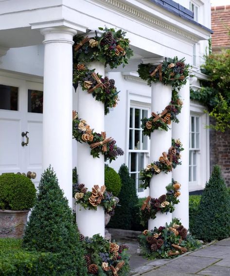 British Homes, Christmas Entry, Southern Christmas, Porch Columns, Pine Cone Decorations, Christmas Porch Decor, Christmas Wreaths To Make, Holiday Door, Outdoor Christmas Lights