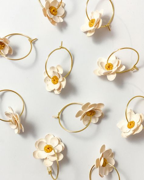 Back by popular demand… 🤩 Sweet Magnolias are restocked and ready for you! 😘🛍️🛒 Sweet Magnolias, Sweet Magnolia, Earring Designs, Floral Hoops, Clay Earrings, Magnolia, Handmade Natural, Polymer Clay, Projects To Try