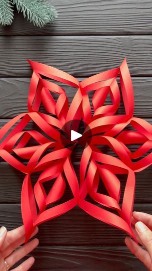 3d Paper Snowflakes Diy Easy, 3d Snowflakes Diy, 3d Snowflakes How To Make, 3d Paper Snowflakes Diy, Easy 3d Snowflakes, Origami Poinsettia, Origami Snowflake, Snowflakes For Kids, Making Snowflakes