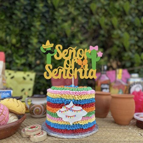 Señor Or Señorita Gender Reveal Cake, Senor Or Senorita Gender Reveal Cake, Gender Reveal Ideas In Spanish, Fiesta Gender Reveal Cake, Mexican Gender Reveal Cake, Hispanic Gender Reveal Ideas, Senor Or Senorita Gender Reveal Ideas, Taco About A Baby Gender Reveal, Señor O Señorita Gender Reveal