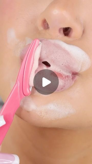 @makeupgoals on Instagram: "Now this is how you take care of lips 👄

🎥: by.fannys (Tiktok)" How To Get Rid Of Chapped Lips Fast, Pouty Lips Aesthetic, How To Get Bigger Lips, How To Get Bigger, Lip Tutorial, Lip Care Routine, Perfect Lips, March 21, Lip Care