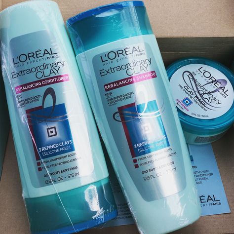 #extraordinary clay #loreal Received these products complimentary from Influenster to test them out! It works amazingly on oily roots, dry ends hair. You begin by applying the clay into your roots and then shampoo/condition with the last 2 products as normal. I tried the 48-hour challenge and these products left my hair non-oily and fresh the whole time. Loreal Clay Shampoo, Shampoo And Conditioner Loreal, Loreal Shampoo, Loreal Elvive Extraordinary Oil, L’oréal Shampoo And Conditioner, Loreal Everpure Shampoo, Oily Hair Shampoo, Oily Roots, Oily Hair