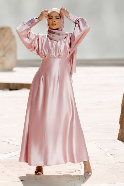 Buy Pink Sapphire Imelda Batwing Dress – Niswa Fashion Pink Modest Dresses, Open Hijab Styles, Pink Modest Dress, Princess Bodice, Dresses For Holidays, Style Palette, Modest Dresses For Women, Outfit Modest, Modest Wardrobe