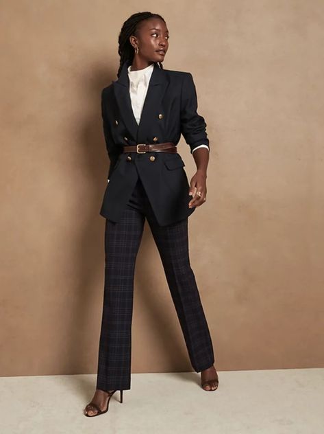 Outfit Ideas With Different Types of Trousers | POPSUGAR Fashion 1920s Womens Pants, Female Business Attire, Business Professional Attire, Business Attire Women, Stylish Work Attire, Dapper Style, Pantsuits For Women, Androgynous Fashion, Professional Attire