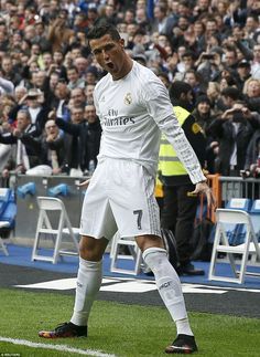 Cristiano Ronaldo performs his trademark celebration after opening the scoring for Real Madrid in just the third minute at the Bernabeu Real Madrid Cr7, Madrid Football Club, Real Madrid Football Club, Real Madrid Club, Cristiano Ronaldo Juventus, Real Madrid Soccer, Cristiano Ronaldo Junior, Cr7 Messi, Ronaldo Juventus