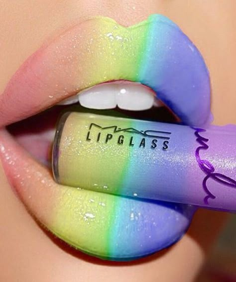 Lip Makeup Art, Halloween Lip Makeup, Lip Makeup Ideas, Disney Inspired Makeup, Pop Art Lips, Make Your Eyes Pop, Galaxy Makeup, Lip Art Makeup, Halloween Costume Idea