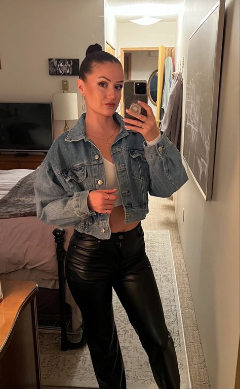 Jean Jacket Leather Pants, Jean Jacket With Leather Pants, Leather Pants With Jean Jacket, Denim And Leather Pants, Bgc Outfit, Leather Top Outfit, Gardian Angel, Winter Dinner Outfit, Leather Trousers Outfit