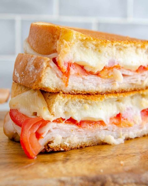 Turkey Grilled Cheese, Turkey Grilled, Cajun Turkey, Spicy Turkey, Types Of Sandwiches, Grilled Turkey, Meat Sandwich, Cheese Puffs, Sliced Turkey