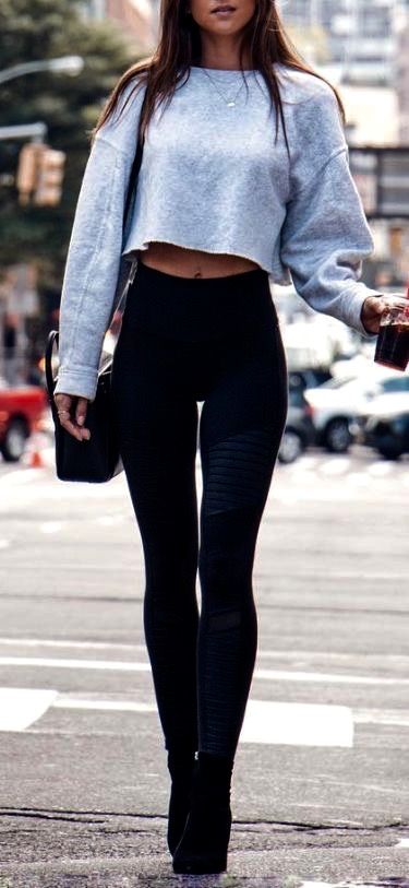 Crop hoodie, high waist pants, over knee boots Latest Nike Shoes, Nike Hoodies, Perfect Winter Outfit, Boots And Leggings, Street Style Fall Outfits, Activewear Fashion, Crop Top Outfits, Black Women Fashion, Nike Swoosh