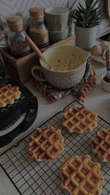 Waffle Maker Aesthetic, Aesthetic Waffles, Waffle Aesthetic, Waffles Aesthetic, Christmas Waffles, Recipe Cookies, How To Make Waffles, Family Baking, Chocolate Waffles