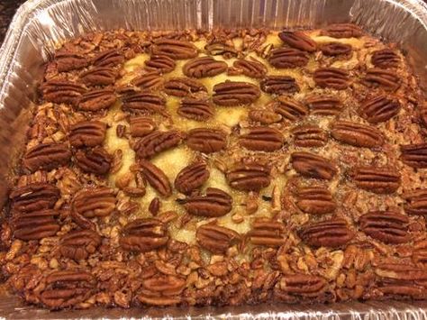 Smoked Pecan Cobbler Sweet Potato Cassarole, Summer Bbq Desserts, Apple Dump Cake, Vegetarian Grilling, Caramel Apple Dump Cake, Pecan Cobbler, Bbq Desserts, Sweet Potato Souffle, Easy Egg Recipes