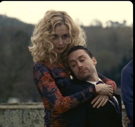 Roman And Tabitha Succession, Succession Tabitha, Tabitha Succession, Succession Aesthetic, Capacious Bag, Roman Roy, Film Ideas, Kieran Culkin, Vampire Weekend