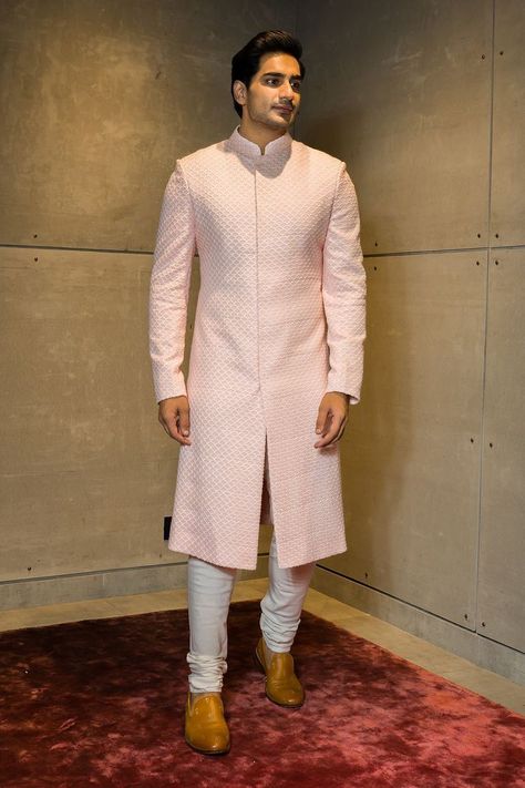 Gents Traditional Wear Indian, Bridal Sherwani For Men, Sherwani For Grooms Brother, Groom Kurta Indian Weddings, Brides Brother Outfit Indian, Sherwani For Engagement, Groomsmen Kurta, Marriage Dress For Men, Sawan Gandhi