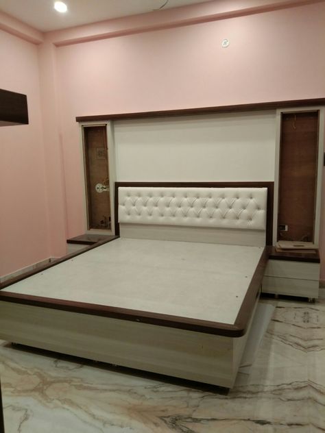 Bed Gadi Design, Hydraulic Bed Design Modern, Ply Bed Design, Aesthetic Bedroom Lights, Bedroom Style Ideas, Styling Bedroom, Bed Back Design, Colors Bedroom, Box Bed Design