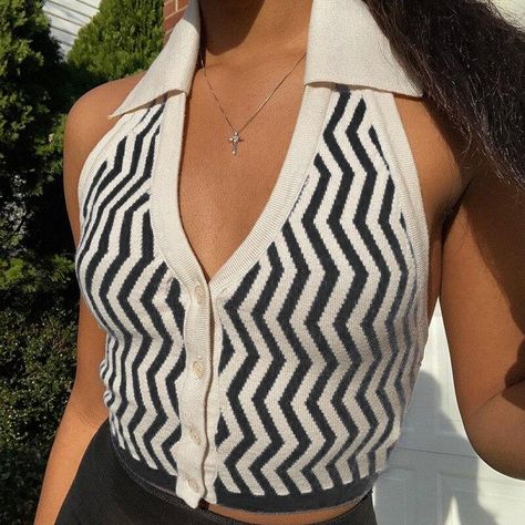 90s Fashion Men, Backless Tank Top, Halter Neck Crop Top, Y2k Crop Top, Crop Top Women, Irregular Patterns, Y2k Tops, Women Halter, Summer Stripes