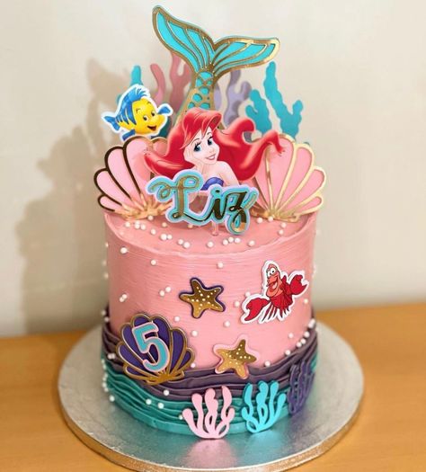 Ariel Cake Topper | Ariel Party | Ariel Birthday | Ariel Girls Birthday | Ariel Party Decor | Under the Sea girls Party This listing price includes the Complete set of Ariel Cake Topper. Use our personalised cake toppers will help make your party more personalised and fun. Turn something simple to something amazing. When checking out, please let us know the names and age that you would like on the cake topper in the Notes to Seller section. The cake topper will be printed in a high quality gloss Ariel Cake Ideas, Ariel The Little Mermaid Cake, Ariel Birthday Party Ideas, Ariel Birthday Cake, Ariel Cake Toppers, Ariel Cake, Ariel Birthday Party, Ariel Party, Little Mermaid Cakes