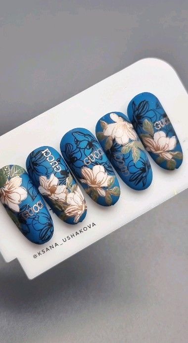 Matte Nails Glitter, Nail Jewels, Floral Nail Art, Nail Art Designs Videos, Stamping Nail Art, Flower Nail Art, Elegant Nails, Cute Nail Designs, Floral Nails