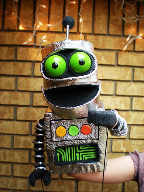 Robot Puppet, Types Of Puppets, Handmade Puppet, Custom Puppets, Puppets For Kids, Puppets Diy, Marionette Puppet, Puppet Patterns, Sock Puppets