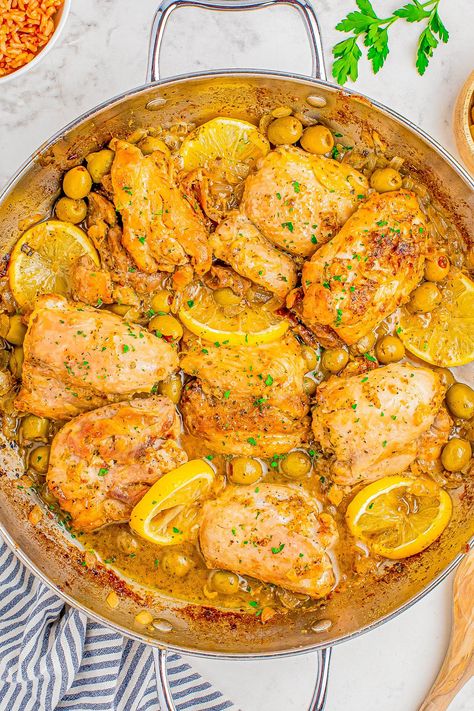 Lemon Olive Chicken Skillet Lemon Olive Chicken, Easy Lemon Chicken Recipe, Olive Chicken, Moroccan Chicken Recipe, Spanish Olives, Averie Cooks, Chicken Skillet Recipes, Chicken Skillet, Lemon Chicken Recipe