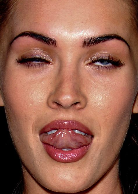 Celebrity Close-Up, A Collection of Unflattering, Extremely Close Photos of Celebrities Megan Fox Face, Megan Fox Pictures, Megan Denise Fox, Close Up Faces, Bad Teeth, Меган Фокс, Tongue Health, Celebrity Faces, Teen Choice Awards