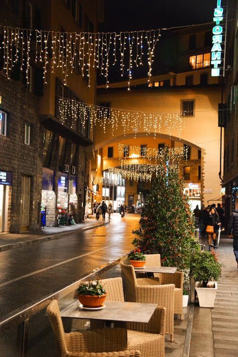 Italy In Christmas, Italy Christmas Aesthetic, Christmas In Rome Italy, Italy At Christmas, Rome Italy Winter, Italy In The Winter, Florence Winter, Rome Christmas, Winter In Italy