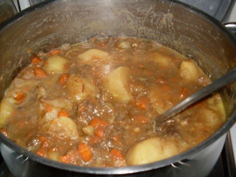 This is the traditional Liverpool stew recipe, as told to me by a genuine Scouser, about how to make Scouse. Scouse Stew, Batch Lunches, Scouse Recipe, British Meals, British Foods, Great British Food, English Recipes, British Party, British Recipes