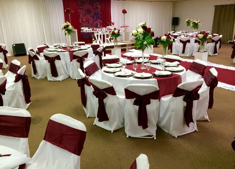 Wedding Decor by DK Events - Katia Ribeiro Mascarade Party, White Wedding Decorations, Red And White Weddings, Quince Decorations, White Spandex, Quinceanera Decorations, White Decoration, Spandex Chair Covers, Burgundy Wedding