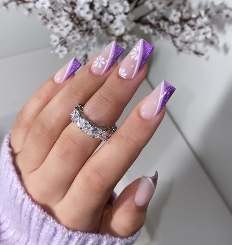 Dark Purple French Tip Nails Acrylic, Purple And White French Tip Nails, Light Purple French Tips, Summer Nails Lavender, 21st Nails Ideas, Cute French Tip Nails Designs, Purple And White Nail Designs, Purple Acrylic Nails Coffin, Trendy Nails Square