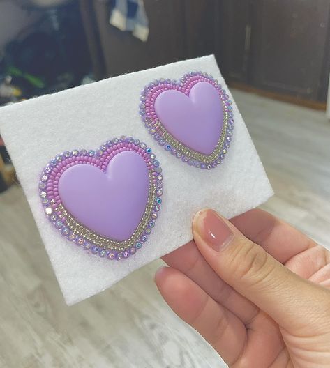 Beading native earrings. Heart Shaped Beaded Earrings, Purple Beaded Earrings Native Americans, Heart Beaded Earrings, Native American Beadwork Earrings, Indigenous Beading, Purple Beaded Earrings, Indigenous Crafts, Beaded Heart Earrings, Indigenous Style