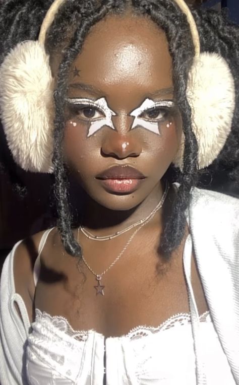 Fae Aesthetic Makeup Looks, Alt 2020 Makeup, Cottagecore Makeup, Bambi Makeup, Afro Goth, Funky Makeup, Alt Makeup, Face Paint Makeup, Photoshoot Makeup