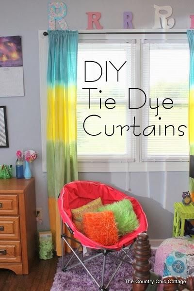 DIY Tie Dye Curtains -- learn how to make your own striped tie dye curtains in any color of the rainbow. Dyed Curtains, Tie Dye Curtains, Dye Curtains, Diy Tie Dye, Striped Tie Dye, Curtains Diy, Cottage Diy, Tie Dye Bedding, Queen Size Sheets