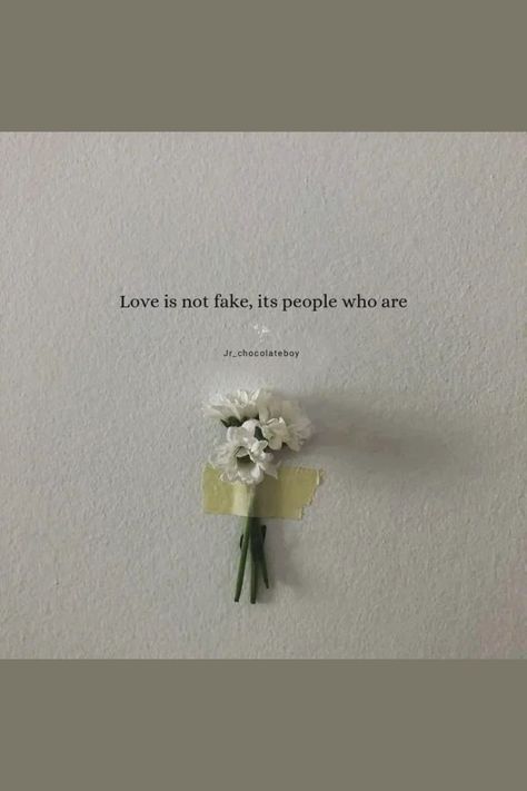 Quotes About Fake People Karma Relationships, Fake Relationship Aesthetic, Love Is Fake Quotes, Fake People Quotes Relationships, Quotes On Fake Love, Quotes About Fake People Karma, Fake Love Quotes Feelings, Fake People Quotes Friendship, Fake Love Aesthetic