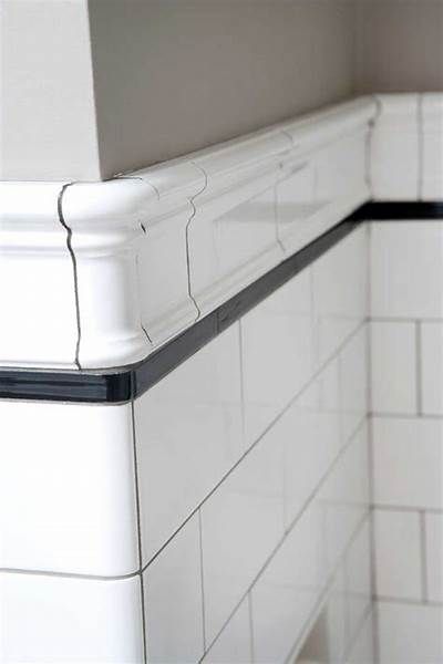 black pencil trim on subway tile - Yahoo Search Results White Subway Tile With Black Trim, Black Tile Trim Bathroom, Classic Subway Tile Bathroom, Subway Tiles Bathroom, Metro Tiles, White Subway Tile, Black Tiles, Tile Trim, Boys Bathroom