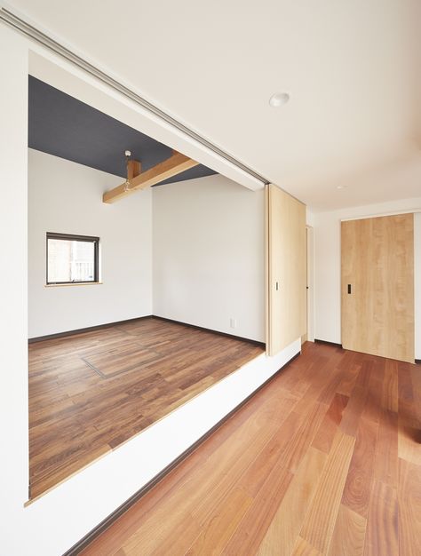 Gallery of Triple Stilt House / Archidance - 13 Elevated Floor, Home Foyer, Modern Japanese Homes, Stilt House, Foyer Entrance, Japanese Home, House On Stilts, Arch Interior, Modern Japanese